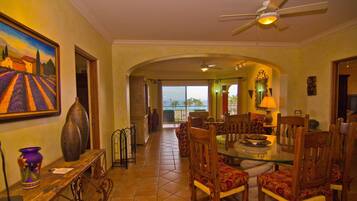 Apartment, Mehrere Betten, Balkon, Meerblick (Las Mañanitas LM E3303) | Speisen