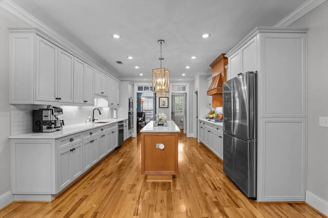 ثلاجة، ميكروويف، فرن، موقد طهي مسطح