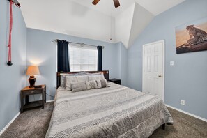 4 bedrooms, WiFi, bed sheets