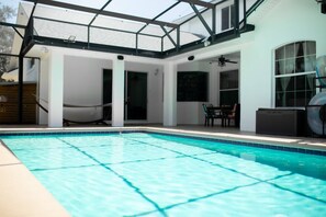 Outdoor pool, a heated pool - -Arbor Grand Estate- (Leesburg)