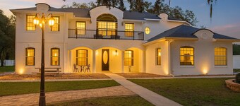 -Arbor Grand Estate-