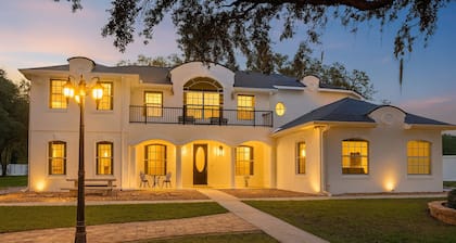 -Arbor Grand Estate-