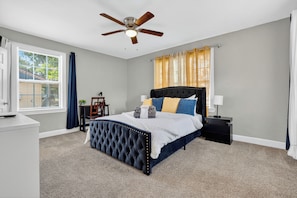 3 bedrooms, iron/ironing board, WiFi, bed sheets
