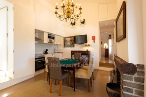 House | 4 bedrooms - ZAS House by Acasadascasas (Mafra)