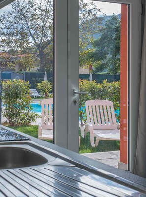 Appartamento in villa con piscina e giardino | View from room