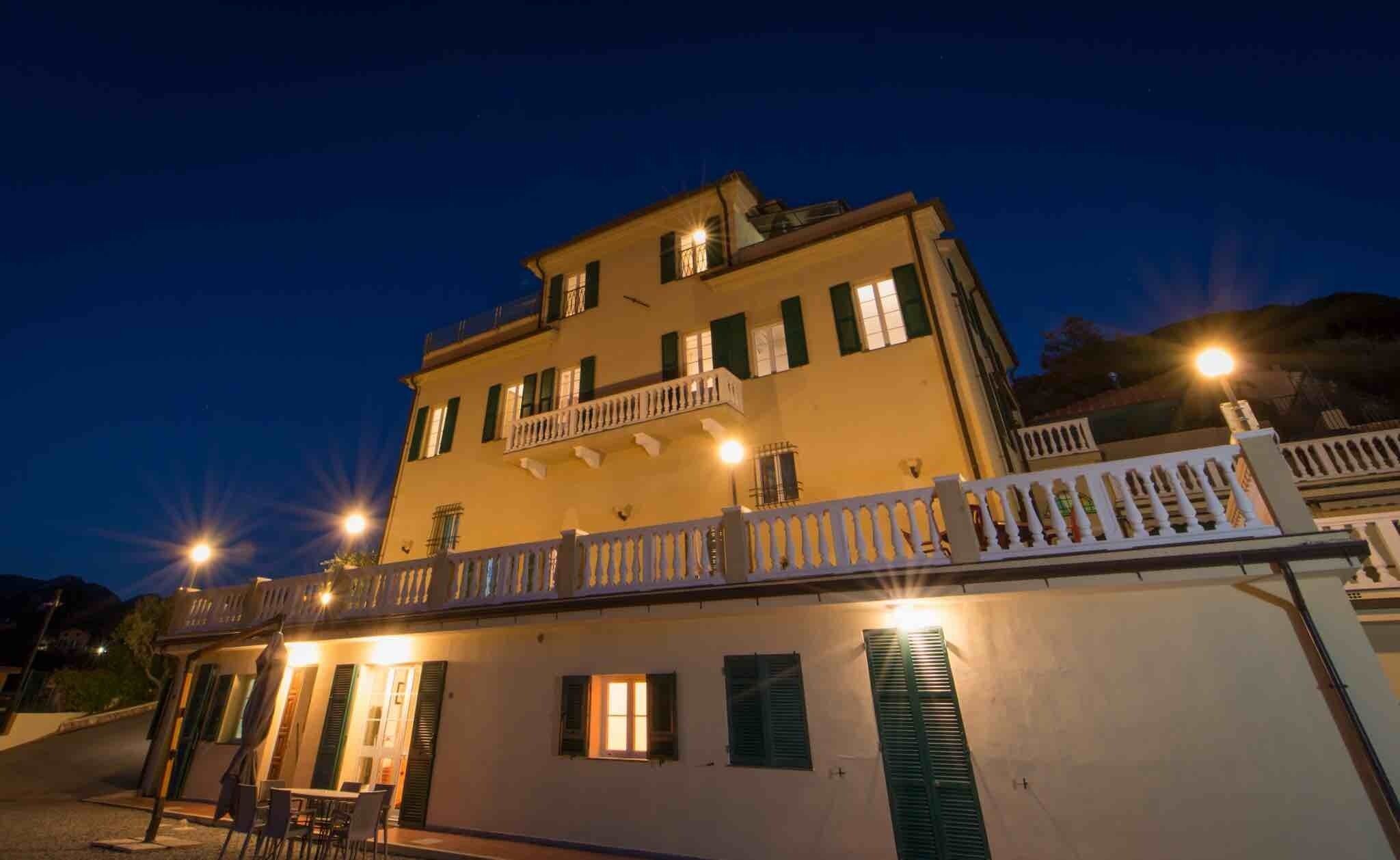 Appartamento deluxe in villa con piscina | 露台