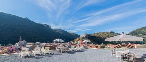 Monolocale in villa con piscina | View from room