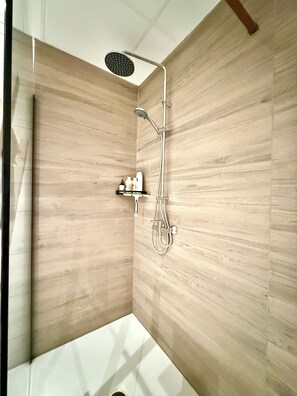 Bathroom - Spacious duplex in the center  (Bastogne)
