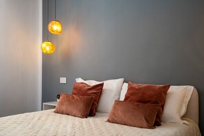 3 slaapkamers, een strijkplank/strijkijzer, wifi, beddengoed