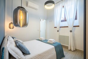 3 makuuhuonetta, silitysrauta/-lauta, Wi-Fi, vuodevaatteet