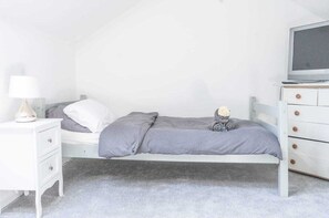 1 habitación, tabla de planchar con plancha y acceso a internet