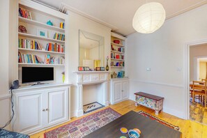 Interior - 1Bed Flat Near Goldhawk Tube & Uxbridge Bus Stop (London)