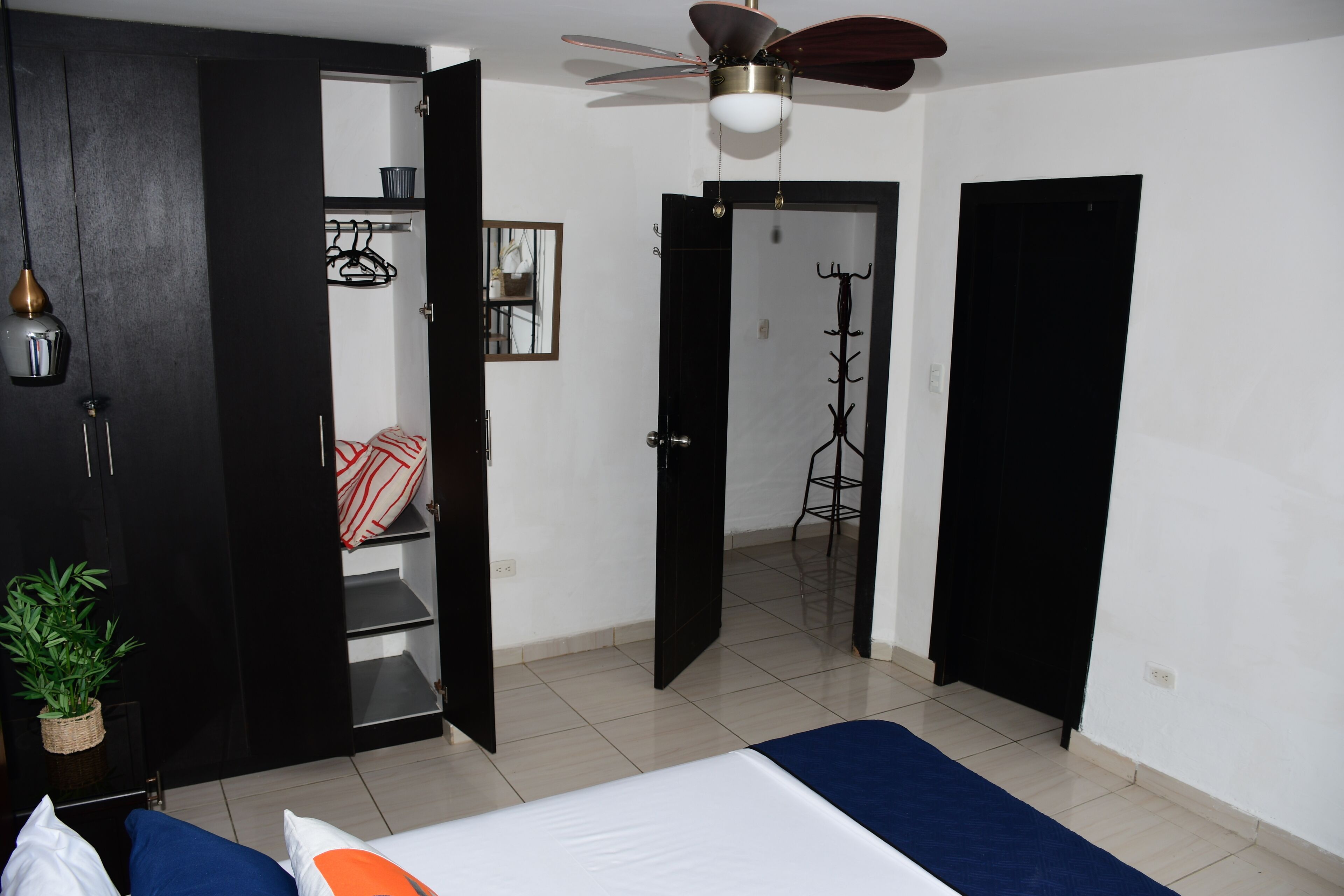 5 dormitorios, wifi gratis, ropa de cama y accesible en silla de ruedas