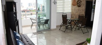 Enjoyable apartment with AC in vibrant Tonsupa