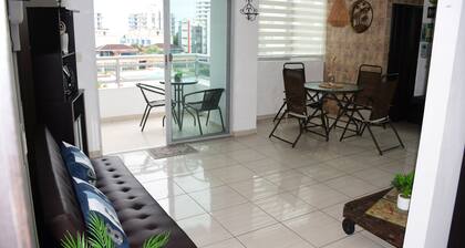 Enjoyable apartment with AC in vibrant Tonsupa