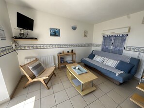 Télévision, table de tennis de table