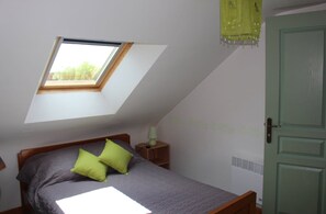 3 habitaciones, tabla de planchar con plancha y wifi