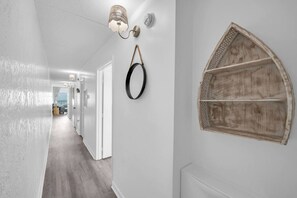 Interior - Seaside Seagrass Escape (Carolina Beach)