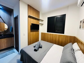 1 chambre, fer et planche Ă repasser, Wi-Fi, draps fournis