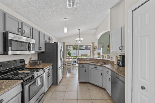 Spacious Retreat Golf Resort Near Theme Parks