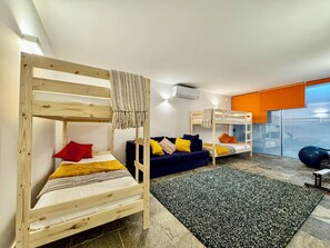 5 dormitorios, tabla de planchar con plancha, wifi y ropa de cama