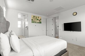 4 bedrooms, iron/ironing board, WiFi, bed sheets