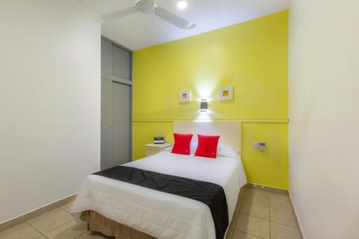 Quarto básico, vista para a cidade | Wi-Fi de cortesia