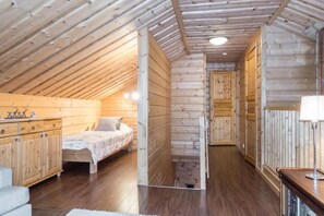 3 habitaciones, tabla de planchar con plancha, cuna de viaje y wifi 