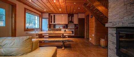 Télévision, cheminée