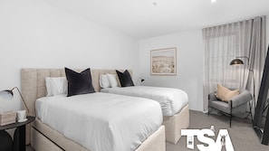 3 bedrooms, bed sheets