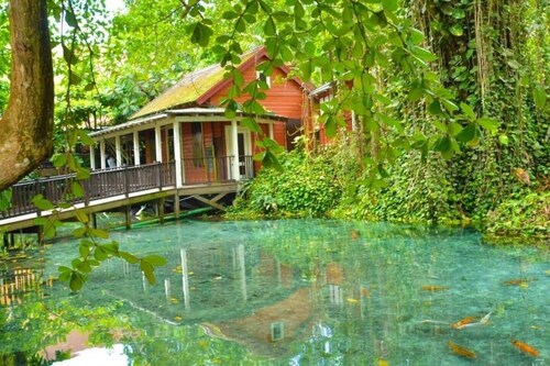 Modern 2BR Condo w/ Pool & Ocean View, Ocho Rios