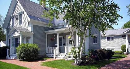 Perfectly Located 1 Bedroom, newly remodeled
