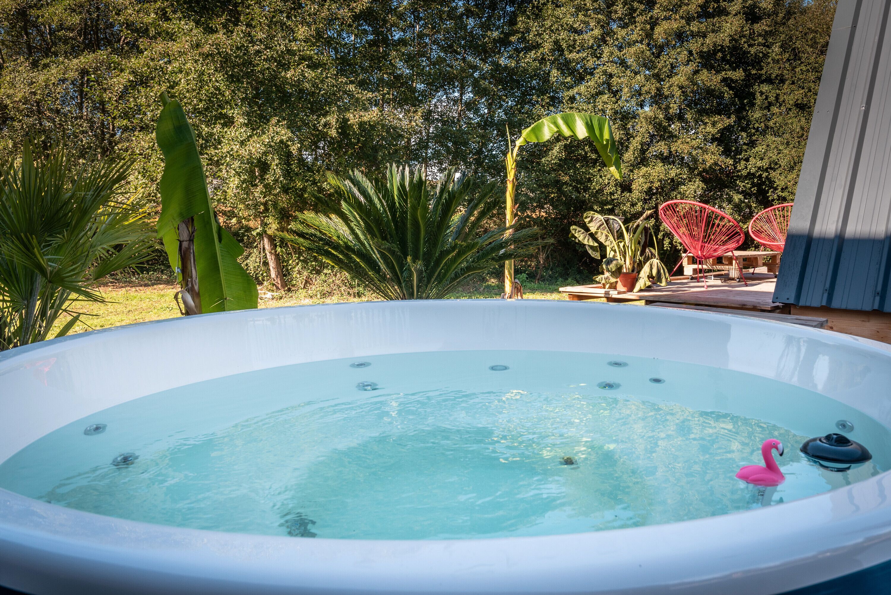 Bain à remous extérieur