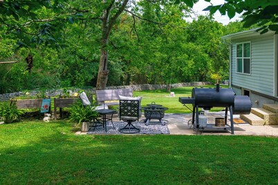 Comfort Time after time in Fayetteville Tennessee. 3-bedroom pet friendly apt.