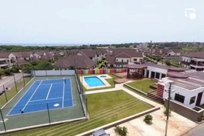 Sport court - Aspen Luxury Villa (Tema)