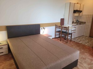 1 bedroom, WiFi