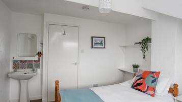 2 soverom, individuelt dekorert og individuelt innredet