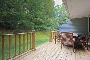 تناول الطعام بالخارج