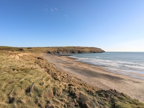 Una playa cerca