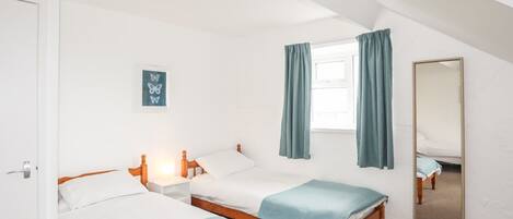 3 室のベッドルーム、客室ごとに異なる装飾、客室ごとに異なるインテリア、WiFi (無料)