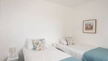 2 soverom, individuelt dekorert og individuelt innredet