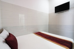 Premium bedding, minibar, desk, free WiFi - Collection O District 12 -Mau Tim Hotel (Ho Chi Minh City)