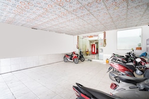 Quầy tiếp tân