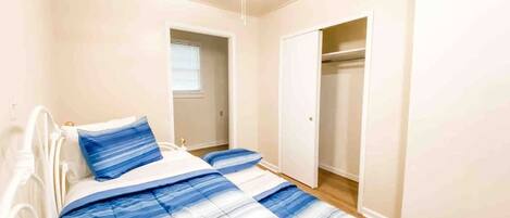 1 Schlafzimmer, Bügeleisen/Bügelbrett, WLAN, Bettwäsche
