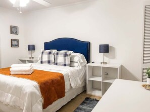 1 bedroom, iron/ironing board, WiFi, bed sheets