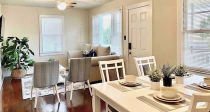 Private Large Bedroom blocks from FSU