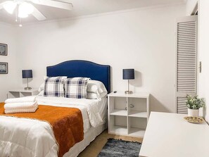 2 bedrooms, iron/ironing board, WiFi, bed sheets