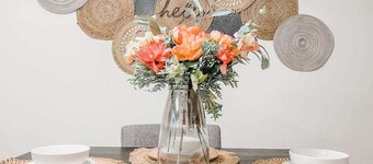 Affordable Retro Retreat | 80s Townhouse | 2 BDRMs