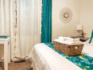 2 bedrooms, iron/ironing board, WiFi, bed sheets