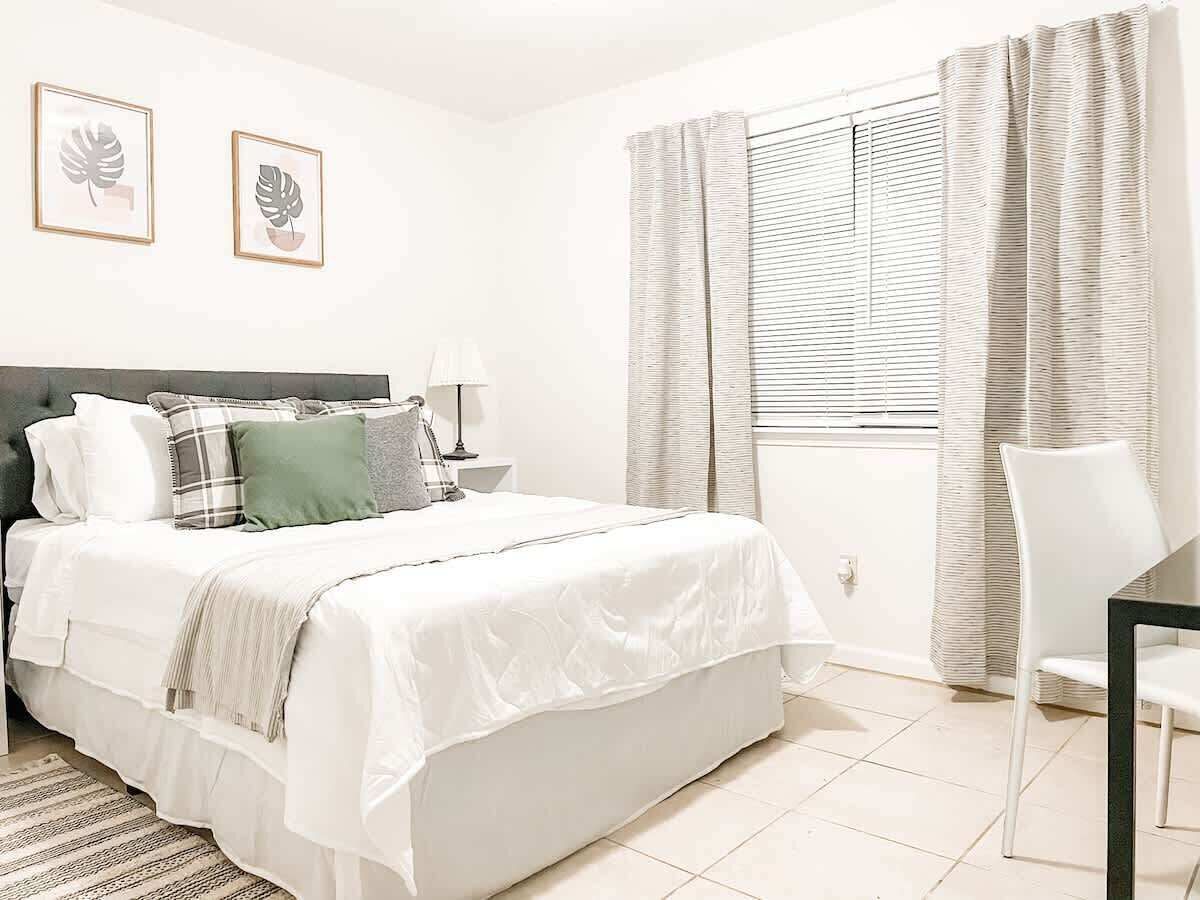 2 bedrooms, WiFi, bed sheets